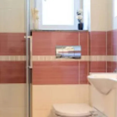 شقة Didi - Two Bedroom With Pool تروغير